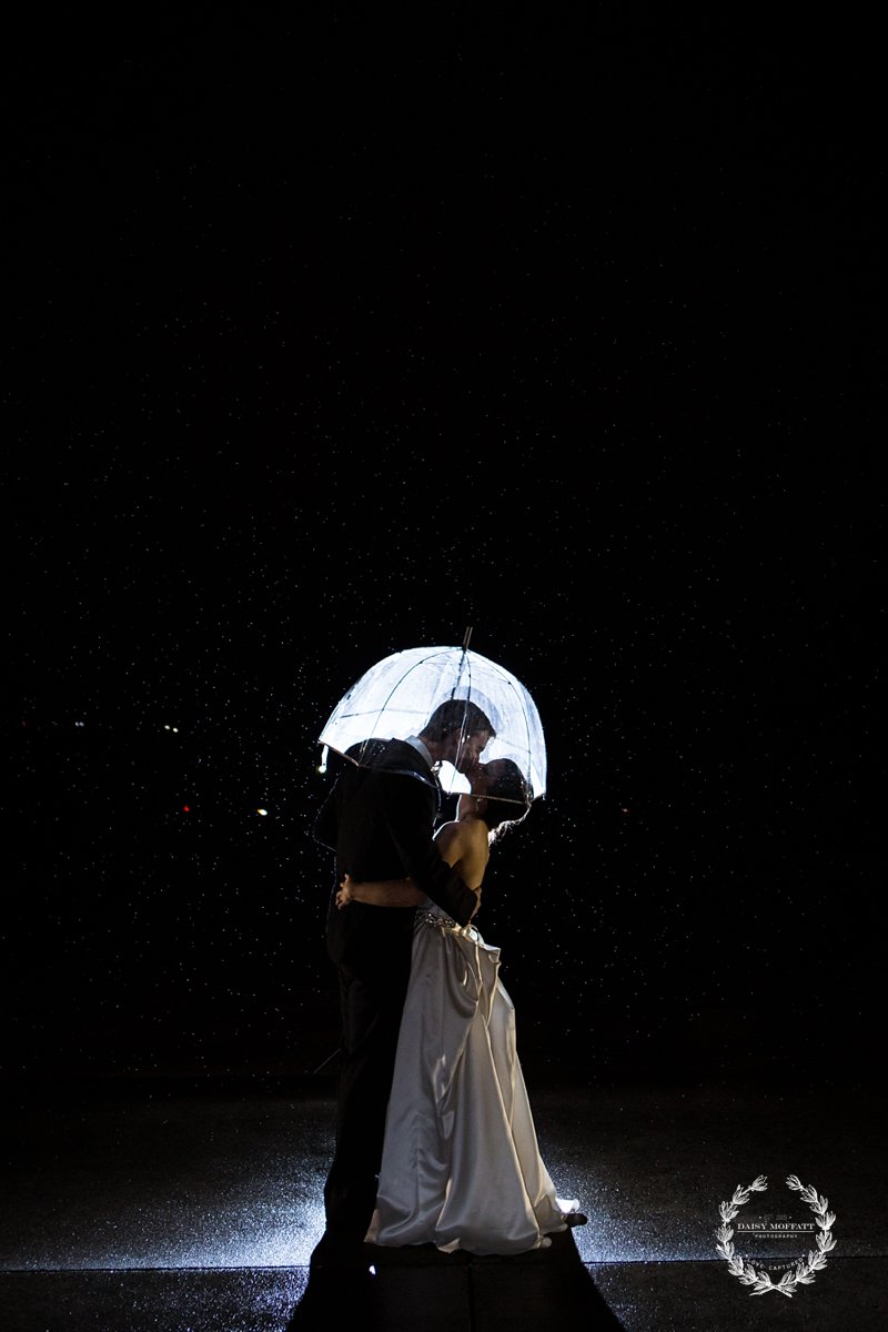 new years eve wedding, first cumberland presbyterian, the mill, soirees, chattanooga planner, chattanooga photographer, best photographer, black and gold wedding, superior celebrations, yellow cake company, white lace and promises
