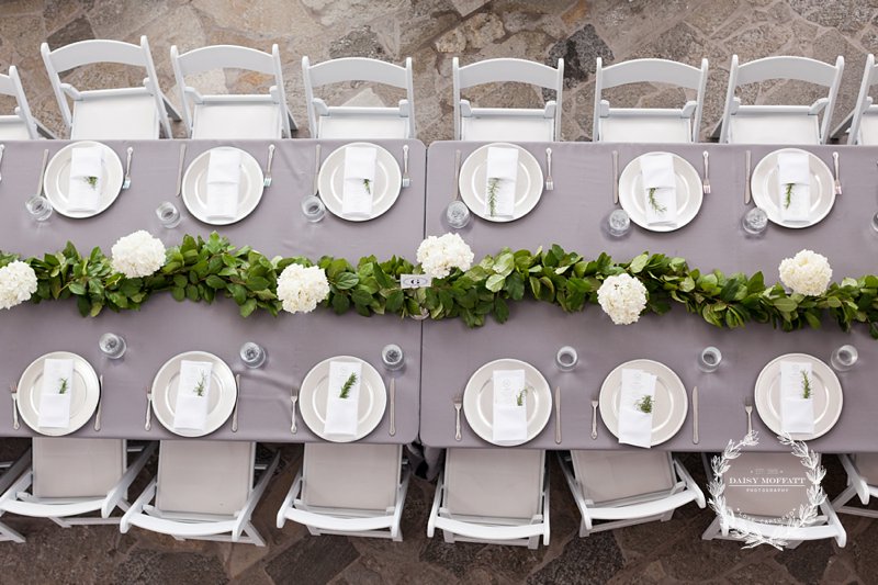 Chattanooga photographer capturing classic and beautiful day created by Chattanooga florist The Clay Pot and Chattanooga Caterer Events with Taste. This Hunter Museum wedding was full of romance.